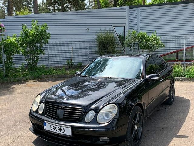 Чорний Мерседес Е-Клас, об'ємом двигуна 5 л та пробігом 270 тис. км за 7000 $, фото 1 на Automoto.ua
