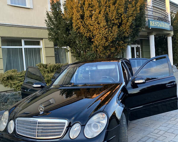 Чорний Мерседес Е-Клас, об'ємом двигуна 1.8 л та пробігом 315 тис. км за 7900 $, фото 1 на Automoto.ua