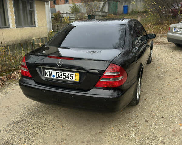 Чорний Мерседес Е-Клас, об'ємом двигуна 1.8 л та пробігом 268 тис. км за 7500 $, фото 1 на Automoto.ua