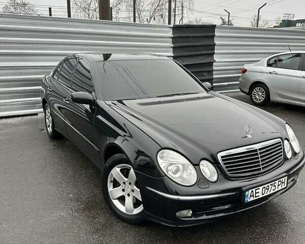 Черный Мерседес Е-Класс, объемом двигателя 3.2 л и пробегом 390 тыс. км за 6100 $, фото 1 на Automoto.ua