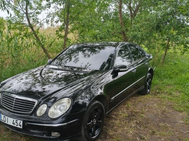 Черный Мерседес Е-Класс, объемом двигателя 3 л и пробегом 445 тыс. км за 4747 $, фото 1 на Automoto.ua