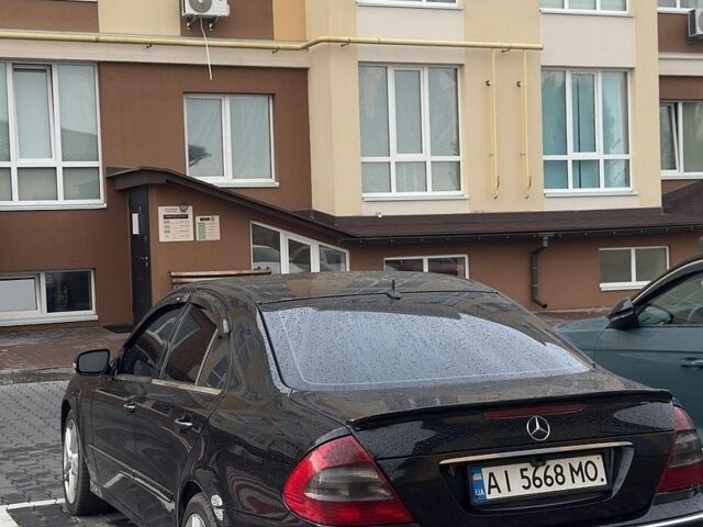 Чорний Мерседес Е-Клас, об'ємом двигуна 3.2 л та пробігом 480 тис. км за 5500 $, фото 1 на Automoto.ua