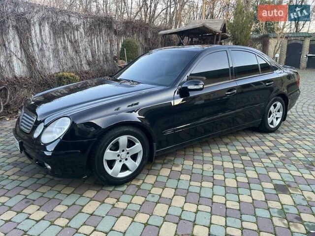 Черный Мерседес Е-Класс, объемом двигателя 2.7 л и пробегом 284 тыс. км за 7700 $, фото 1 на Automoto.ua