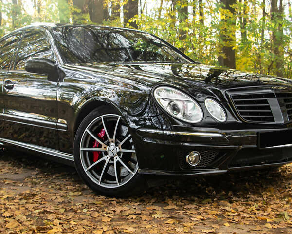 Чорний Мерседес Е-Клас, об'ємом двигуна 5 л та пробігом 202 тис. км за 15000 $, фото 1 на Automoto.ua