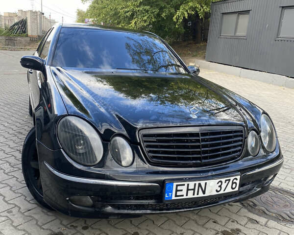 Чорний Мерседес Е-Клас, об'ємом двигуна 2.2 л та пробігом 340 тис. км за 3300 $, фото 1 на Automoto.ua