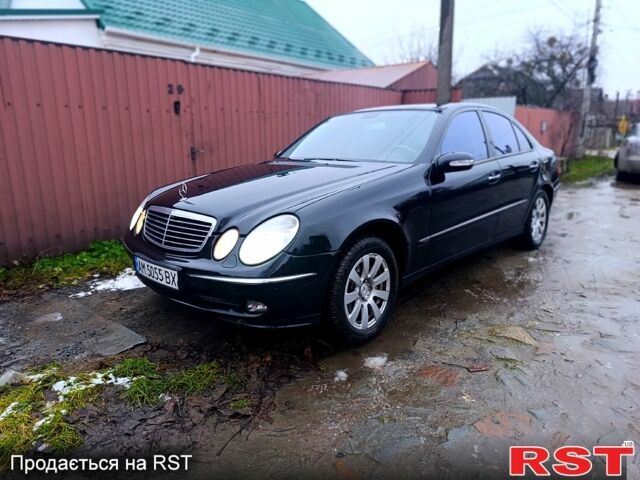 Черный Мерседес Е-Класс, объемом двигателя 3.2 л и пробегом 333 тыс. км за 6500 $, фото 1 на Automoto.ua
