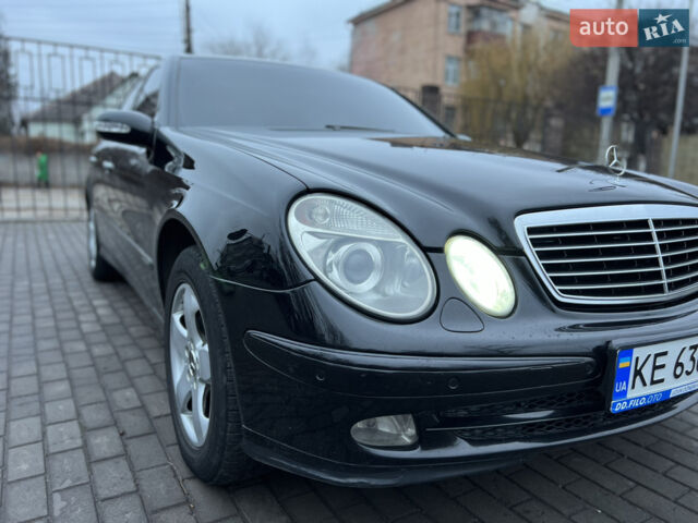 Черный Мерседес Е-Класс, объемом двигателя 2.2 л и пробегом 350 тыс. км за 7200 $, фото 1 на Automoto.ua