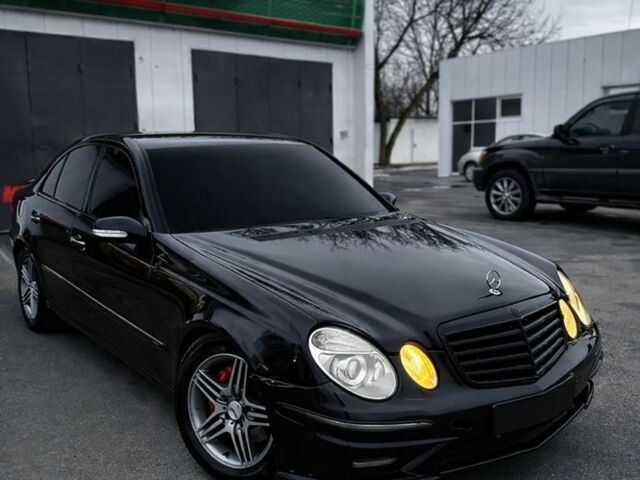 Чорний Мерседес Е-Клас, об'ємом двигуна 3.2 л та пробігом 280 тис. км за 6900 $, фото 1 на Automoto.ua