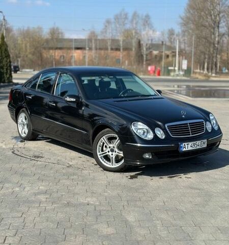 Черный Мерседес Е-Класс, объемом двигателя 1.8 л и пробегом 300 тыс. км за 7999 $, фото 1 на Automoto.ua