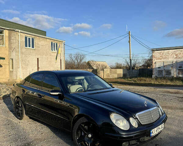 Черный Мерседес Е-Класс, объемом двигателя 1.8 л и пробегом 335 тыс. км за 6150 $, фото 1 на Automoto.ua