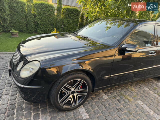 Черный Мерседес Е-Класс, объемом двигателя 2.2 л и пробегом 280 тыс. км за 7700 $, фото 1 на Automoto.ua