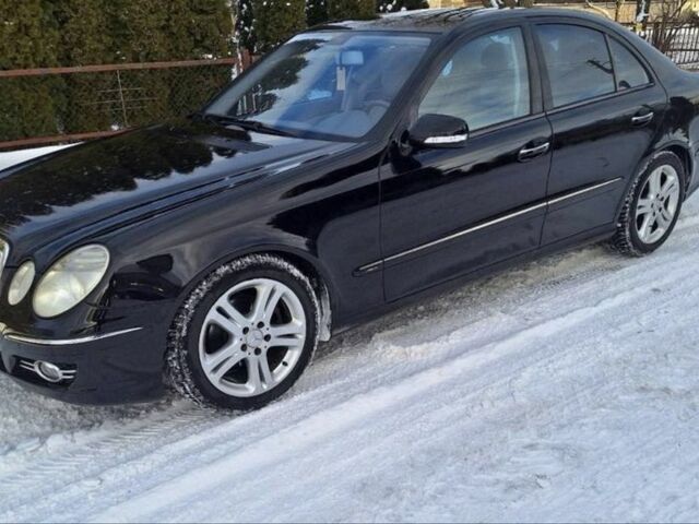 Черный Мерседес Е-Класс, объемом двигателя 2.7 л и пробегом 350 тыс. км за 4154 $, фото 1 на Automoto.ua