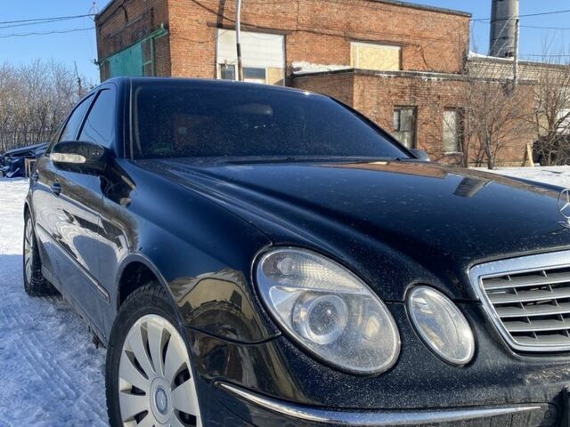 Чорний Мерседес Е-Клас, об'ємом двигуна 3.5 л та пробігом 300 тис. км за 4000 $, фото 1 на Automoto.ua
