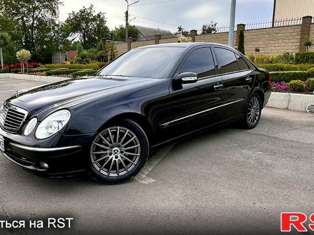 Чорний Мерседес Е-Клас, об'ємом двигуна 3.2 л та пробігом 397 тис. км за 8000 $, фото 1 на Automoto.ua