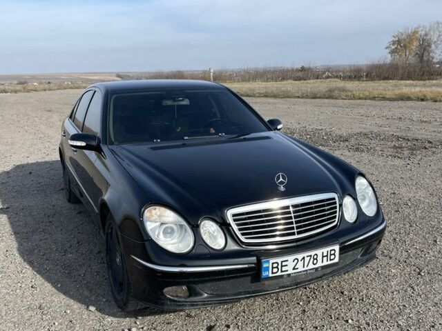 Чорний Мерседес Е-Клас, об'ємом двигуна 2.6 л та пробігом 234 тис. км за 6100 $, фото 1 на Automoto.ua