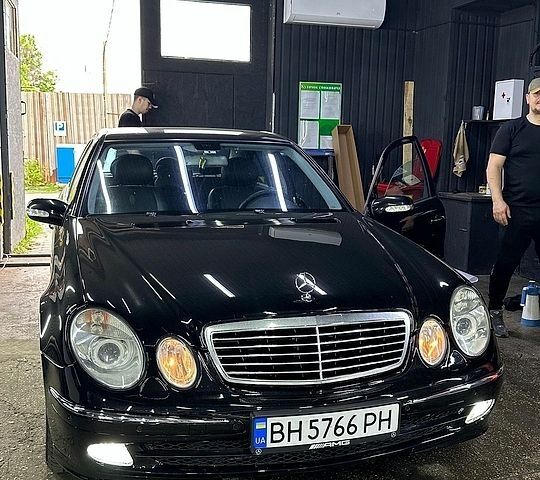 Чорний Мерседес Е-Клас, об'ємом двигуна 2.99 л та пробігом 348 тис. км за 11500 $, фото 1 на Automoto.ua