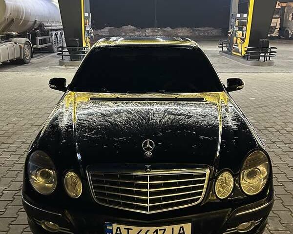Черный Мерседес Е-Класс, объемом двигателя 3 л и пробегом 300 тыс. км за 9400 $, фото 1 на Automoto.ua