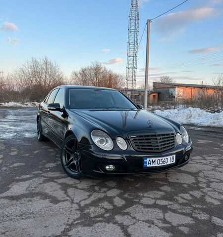 Чорний Мерседес Е-Клас, об'ємом двигуна 0 л та пробігом 235 тис. км за 7300 $, фото 1 на Automoto.ua