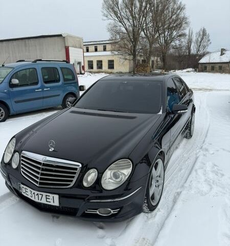 Черный Мерседес Е-Класс, объемом двигателя 2.15 л и пробегом 350 тыс. км за 8600 $, фото 1 на Automoto.ua