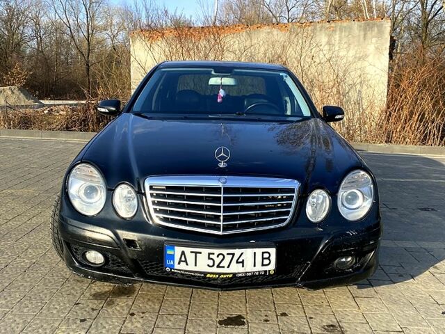 Черный Мерседес Е-Класс, объемом двигателя 2.1 л и пробегом 390 тыс. км за 6000 $, фото 1 на Automoto.ua