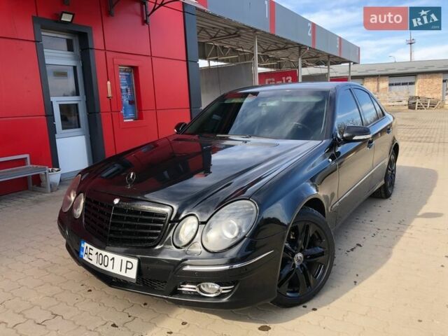 Черный Мерседес Е-Класс, объемом двигателя 3 л и пробегом 290 тыс. км за 8777 $, фото 1 на Automoto.ua