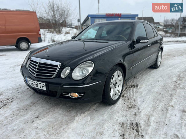 Черный Мерседес Е-Класс, объемом двигателя 2.9 л и пробегом 337 тыс. км за 6800 $, фото 1 на Automoto.ua