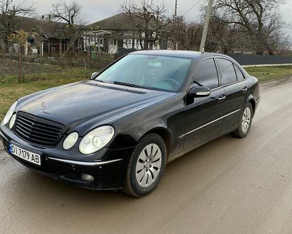 Чорний Мерседес Е-Клас, об'ємом двигуна 3.5 л та пробігом 430 тис. км за 8000 $, фото 1 на Automoto.ua