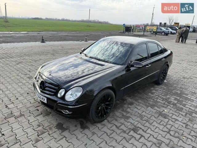 Черный Мерседес Е-Класс, объемом двигателя 2.15 л и пробегом 247 тыс. км за 9500 $, фото 1 на Automoto.ua