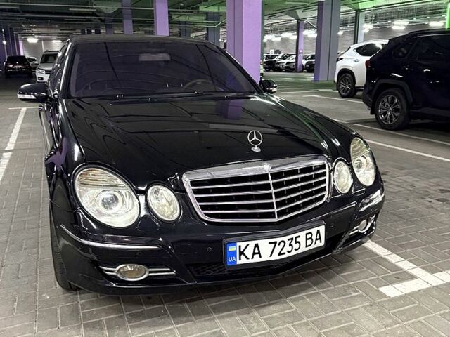 Черный Мерседес Е-Класс, объемом двигателя 3 л и пробегом 270 тыс. км за 6999 $, фото 1 на Automoto.ua