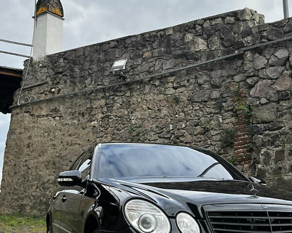 Мерседес Е-Класс 2007 в Хусте на Automoto.ua Черный Мерседес Е-Класс, объемом двигателя 3.2 л и пробегом 331 тыс. км за 9100 $, фото 1 на Automoto.ua