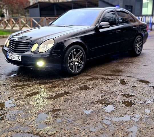 Чорний Мерседес Е-Клас, об'ємом двигуна 1.8 л та пробігом 218 тис. км за 7700 $, фото 1 на Automoto.ua