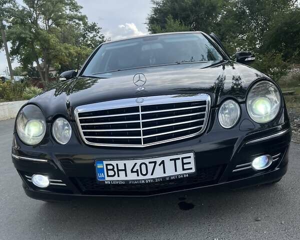 Мерседес Е-Клас 2007 у Одесі на Automoto.ua Чорний Мерседес Е-Клас, об'ємом двигуна 1.8 л та пробігом 273 тис. км за 9200 $, фото 1 на Automoto.ua