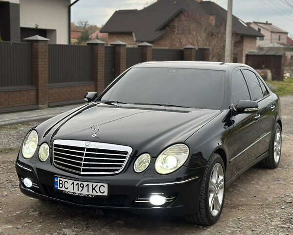 Черный Мерседес Е-Класс, объемом двигателя 2.15 л и пробегом 260 тыс. км за 11777 $, фото 1 на Automoto.ua