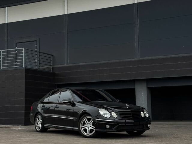 Черный Мерседес Е-Класс, объемом двигателя 3 л и пробегом 380 тыс. км за 9500 $, фото 1 на Automoto.ua