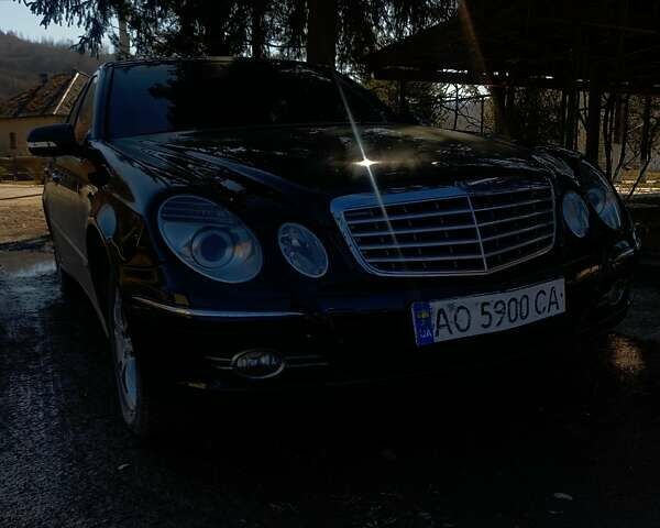 Чорний Мерседес Е-Клас, об'ємом двигуна 2.99 л та пробігом 345 тис. км за 10650 $, фото 1 на Automoto.ua