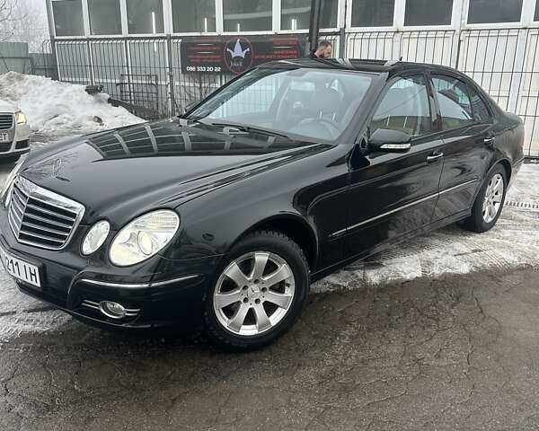 Чорний Мерседес Е-Клас, об'ємом двигуна 1.8 л та пробігом 306 тис. км за 9500 $, фото 1 на Automoto.ua