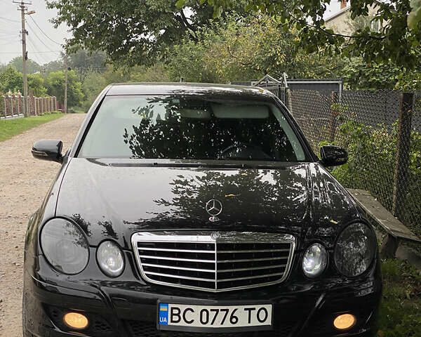 Чорний Мерседес Е-Клас, об'ємом двигуна 2.15 л та пробігом 329 тис. км за 8900 $, фото 1 на Automoto.ua