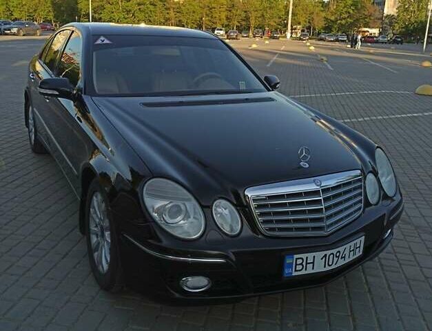 Черный Мерседес Е-Класс, объемом двигателя 3 л и пробегом 420 тыс. км за 10500 $, фото 1 на Automoto.ua