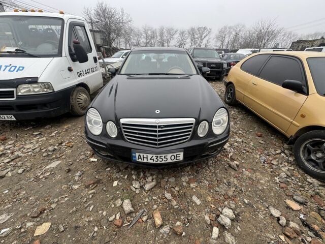 Черный Мерседес Е-Класс, объемом двигателя 3 л и пробегом 220 тыс. км за 4500 $, фото 1 на Automoto.ua