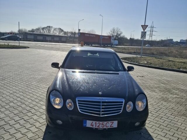 Чорний Мерседес Е-Клас, об'ємом двигуна 2.2 л та пробігом 380 тис. км за 3600 $, фото 1 на Automoto.ua