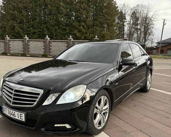 Черный Мерседес Е-Класс, объемом двигателя 2.14 л и пробегом 360 тыс. км за 12100 $, фото 1 на Automoto.ua
