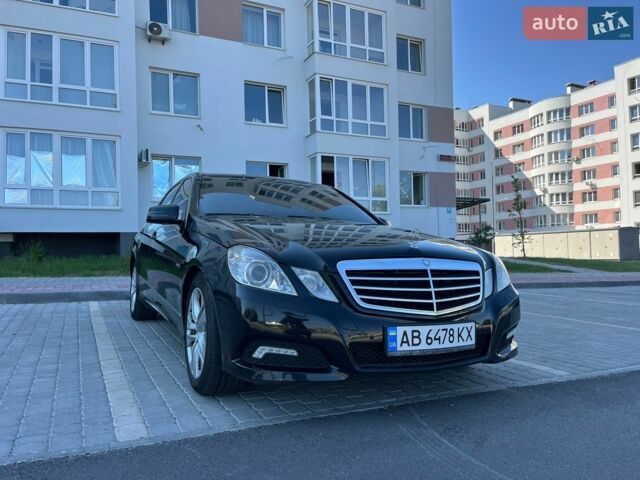 Черный Мерседес Е-Класс, объемом двигателя 2.14 л и пробегом 256 тыс. км за 12700 $, фото 1 на Automoto.ua