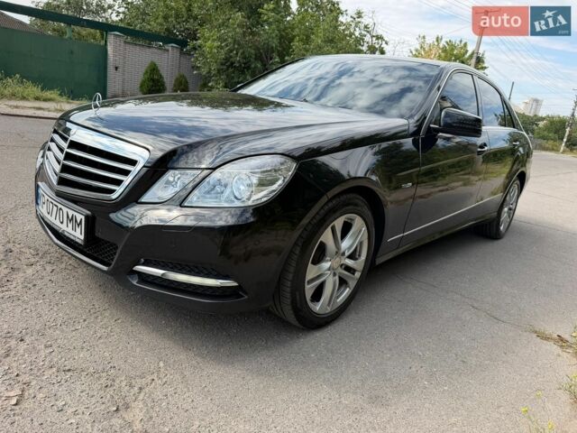 Чорний Мерседес Е-Клас, об'ємом двигуна 1.8 л та пробігом 225 тис. км за 10900 $, фото 1 на Automoto.ua