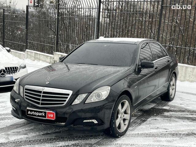 Черный Мерседес Е-Класс, объемом двигателя 3 л и пробегом 340 тыс. км за 13890 $, фото 1 на Automoto.ua