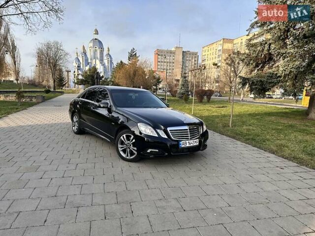 Чорний Мерседес Е-Клас, об'ємом двигуна 3 л та пробігом 324 тис. км за 11999 $, фото 1 на Automoto.ua