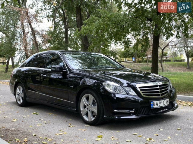 Черный Мерседес Е-Класс, объемом двигателя 2.14 л и пробегом 269 тыс. км за 11999 $, фото 1 на Automoto.ua