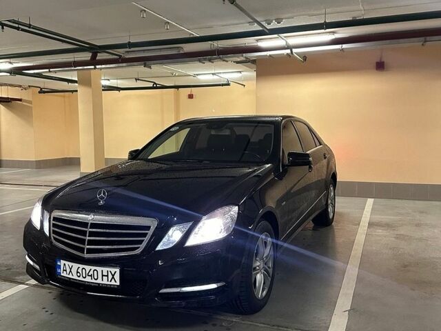 Чорний Мерседес Е-Клас, об'ємом двигуна 1.8 л та пробігом 225 тис. км за 12800 $, фото 1 на Automoto.ua