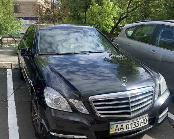 Чорний Мерседес Е-Клас, об'ємом двигуна 2.2 л та пробігом 138 тис. км за 15700 $, фото 1 на Automoto.ua