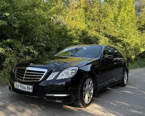 Черный Мерседес Е-Класс, объемом двигателя 2.14 л и пробегом 262 тыс. км за 13950 $, фото 1 на Automoto.ua