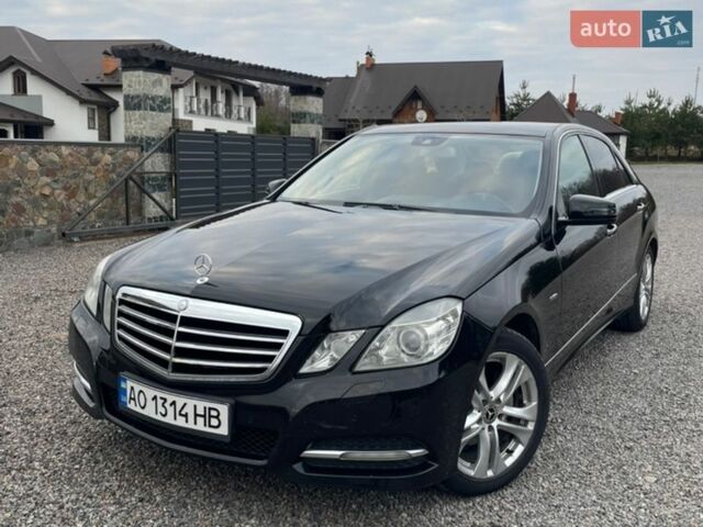 Черный Мерседес Е-Класс, объемом двигателя 2.14 л и пробегом 380 тыс. км за 10600 $, фото 1 на Automoto.ua